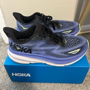 HOKA Clifton 9
